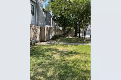 17591 Red Oak Drive, Houston, TX 77090 - Photo 2