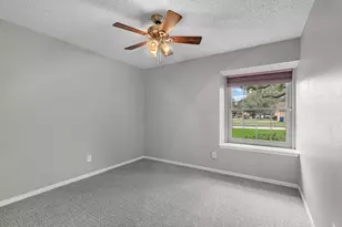 7735 Leafbrook Ln, Spring, TX 77379 - Photo 20