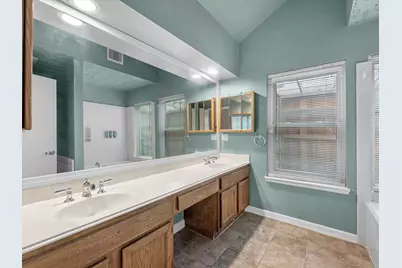 7735 Leafbrook Lane, Spring, TX 77379 - Photo 16