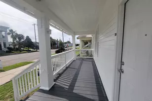 2221 35th St, Galveston, TX 77550 - Photo 2