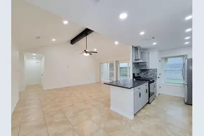 10010 Sagecanyon Drive, Houston, TX 77089 - Photo 16