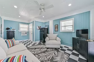 1309 Blue Heron St, Bayou Vista, TX 77563 - Photo 8