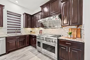 17719 Olde Oaks Estate Ct, Cypress, TX 77433 - Photo 10