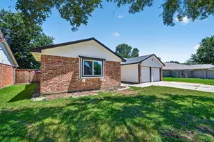 3711 Camphor Dr, Houston, TX 77082 - Photo 2