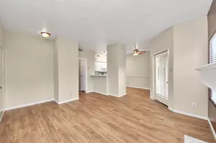 2021 Spenwick Dr, Houston, TX 77055 - Photo 4