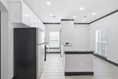 9412 Crofton Street #B, Houston, TX 77016 - Photo 14