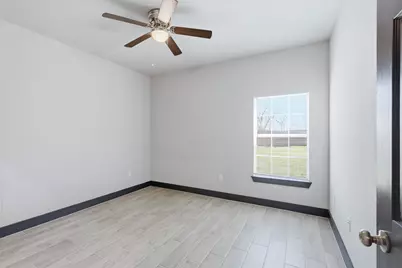 9412 Crofton Street #B, Houston, TX 77016 - Photo 6