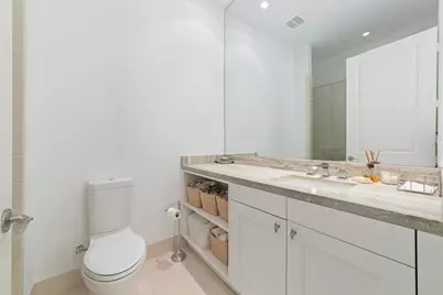 2221 Welch Street #201, Houston, TX 77019 - Photo 8