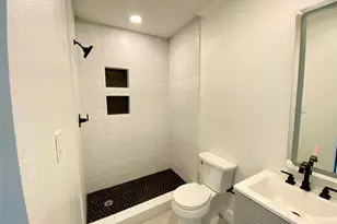 2001 29th, Galveston, TX 77550 - Photo 8