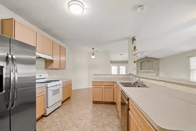 17538 S Summit Canyon Drive, Houston, TX 77095 - Photo 4