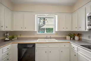 5207 Woodville Ln, Spring, TX 77379 - Photo 10