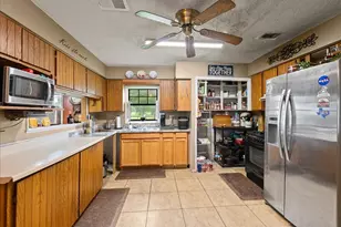 150 County Road 6401, Dayton, TX 77535 - Photo 4