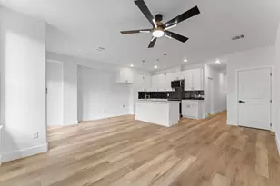 8205 Carver Rd, Houston, TX 77088 - Photo 10