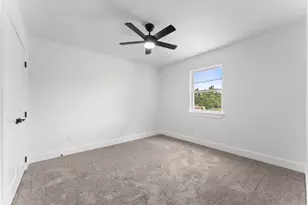 8205 Carver Rd, Houston, TX 77088 - Photo 20