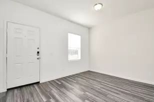 7819 Royalwood Dr, Houston, TX 77049 - Photo 12