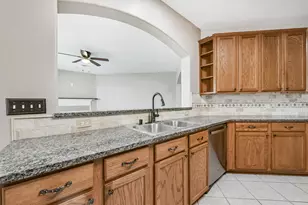 3919 Copper Crk, Baytown, TX 77521 - Photo 12