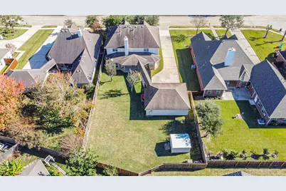 3919 Copper Creek, Baytown, TX 77521 - Photo 6