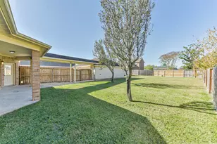 3919 Copper Crk, Baytown, TX 77521 - Photo 46