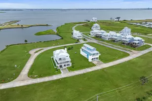 10814 Sweetwater Cove Blvd, Galveston, TX 77554 - Photo 1