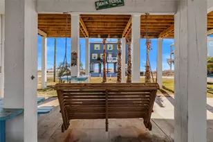 1325 Emerald Dr, Crystal Beach, TX 77650 - Photo 8