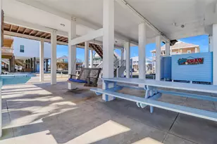 1325 Emerald Dr, Crystal Beach, TX 77650 - Photo 6