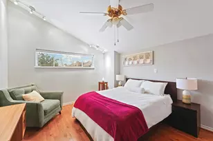 1953 Stoney Brook Dr, Houston, TX 77063 - Photo 16