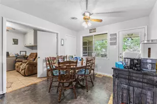 2105 Wayside Dr, Brenham, TX 77833 - Photo 4