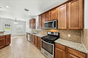 1735 Park Oak Drive, Conroe, TX 77304 - Photo 2