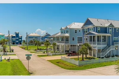11642 Sea Butterfly, Galveston, TX 77554 - Photo 36