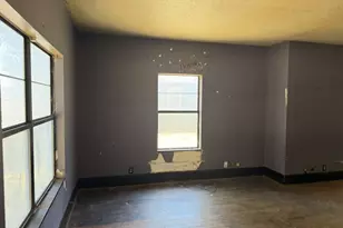 503 N Cedar St, Seymour, TX 76380 - Photo 4