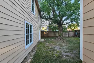 1219 Pilot Point Dr, Houston, TX 77038 - Photo 26