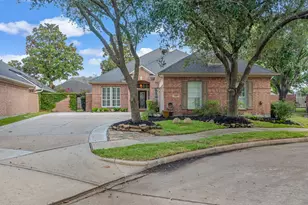 1119 Walden Hill Ct, Houston, TX 77077 - Photo 1