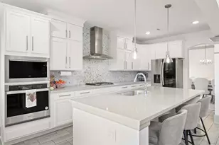 2225 Bellano Bay Dr, La Marque, TX 77568 - Photo 10