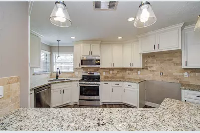 2010 Wildwood Drive, Deer Park, TX 77536 - Photo 14