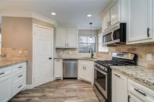 2010 Wildwood Dr, Deer Park, TX 77536 - Photo 16