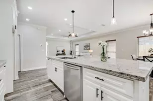 136 Atlanta Ave, Nederland, TX 77627 - Photo 12