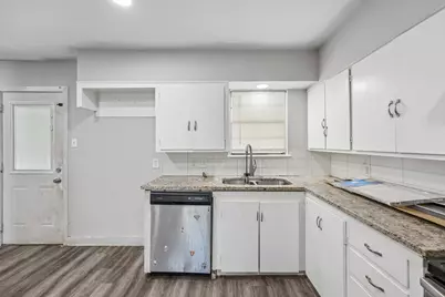 2816 W Fuller Avenue, Fort Worth, TX 76133 - Photo 10