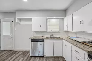2816 W Fuller Ave, Fort Worth, TX 76133 - Photo 10