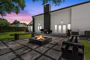 8202 Argentina St, Jersey Village, TX 77040 - Photo 2