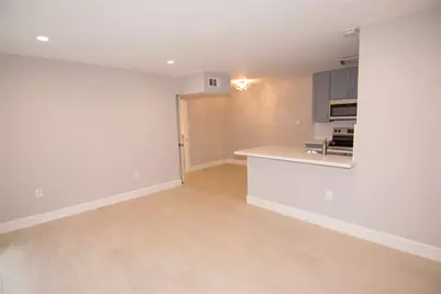 2201 Fountain View Drive #44, Houston, TX 77057 - Photo 2