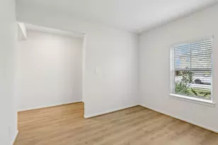 2523 Gray Gale Ct, Baytown, TX 77523 - Photo 16