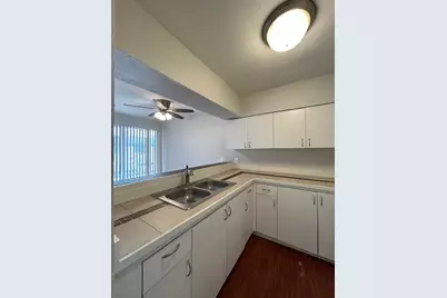 3629 N Mac Gregor Way #35, Houston, TX 77004 - Photo 10