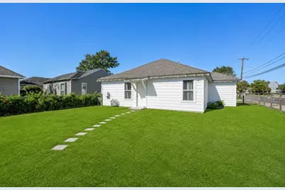 7546 Greendowns Street, Houston, TX 77087 - Photo 10