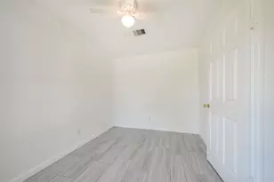 7546 Greendowns St, Houston, TX 77087 - Photo 26