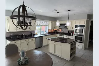 2128 Wimbleton Court, Pearland, TX 77581 - Photo 8