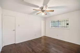 12718 Panay Dr, Houston, TX 77048 - Photo 14