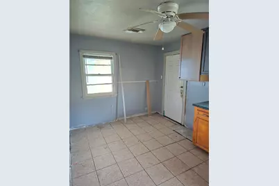 7547 Magnolia Street, Houston, TX 77023 - Photo 8