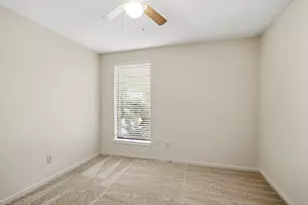 8807 Lakeside Forest Dr, Houston, TX 77088 - Photo 14
