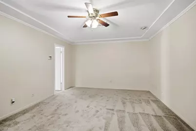 8807 Lakeside Forest Drive, Houston, TX 77088 - Photo 10