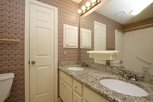 13618 Shadow Falls Ct, Houston, TX 77059 - Photo 36